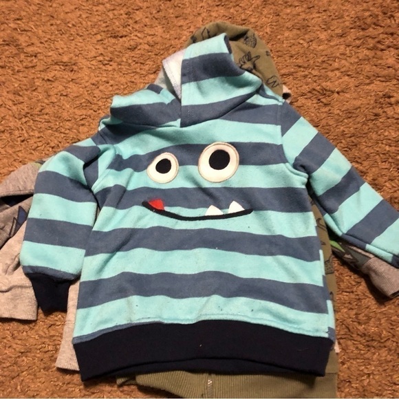 3T Sweatshirt Bundle Boys Lightning Bolt Monster Dinosaur Fleece Vest Old Navy - Picture 7 of 8